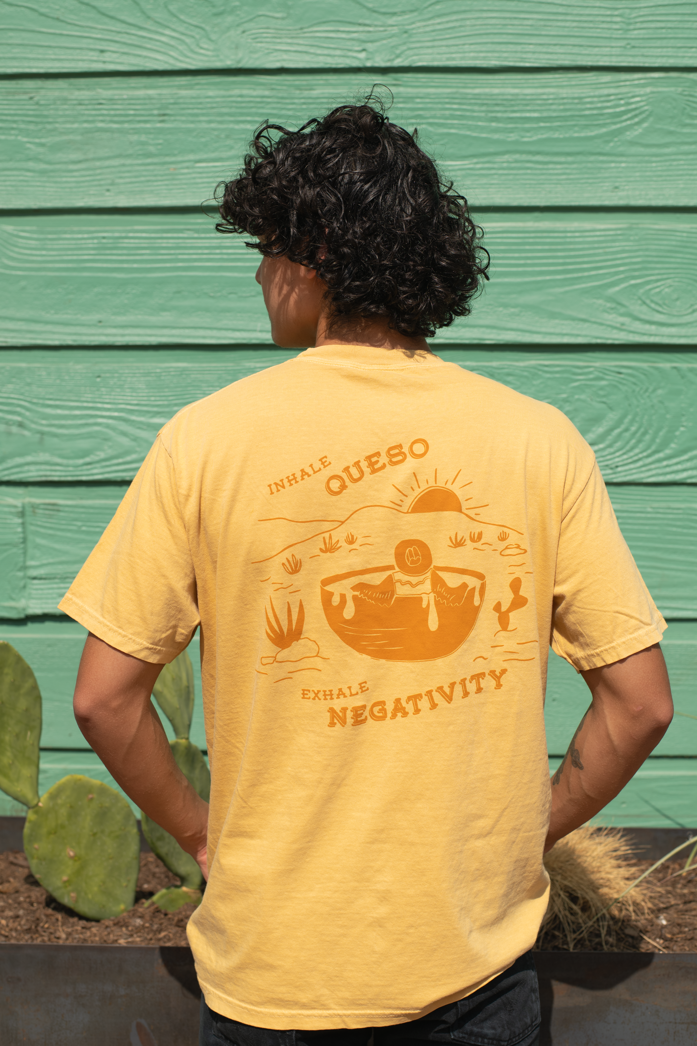 Queso Hot Tub - T-shirt (Pre-pack S-XL)